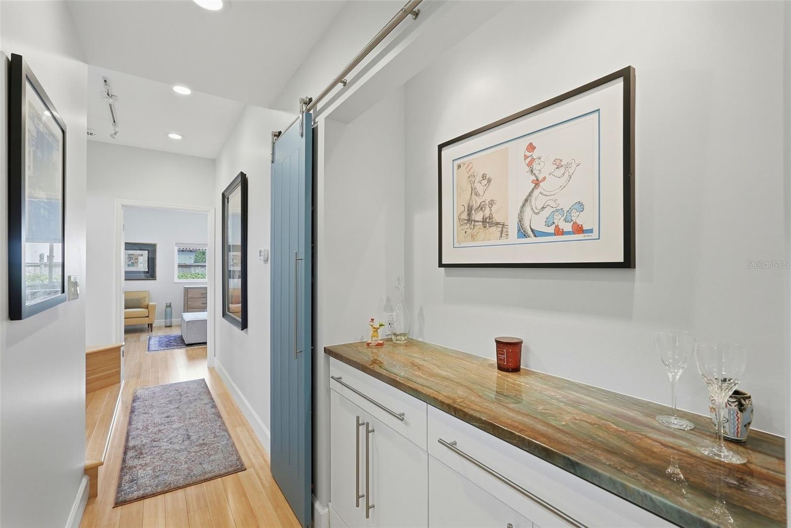 125 23RD AVE NE, ST PETERSBURG, FL, 33704