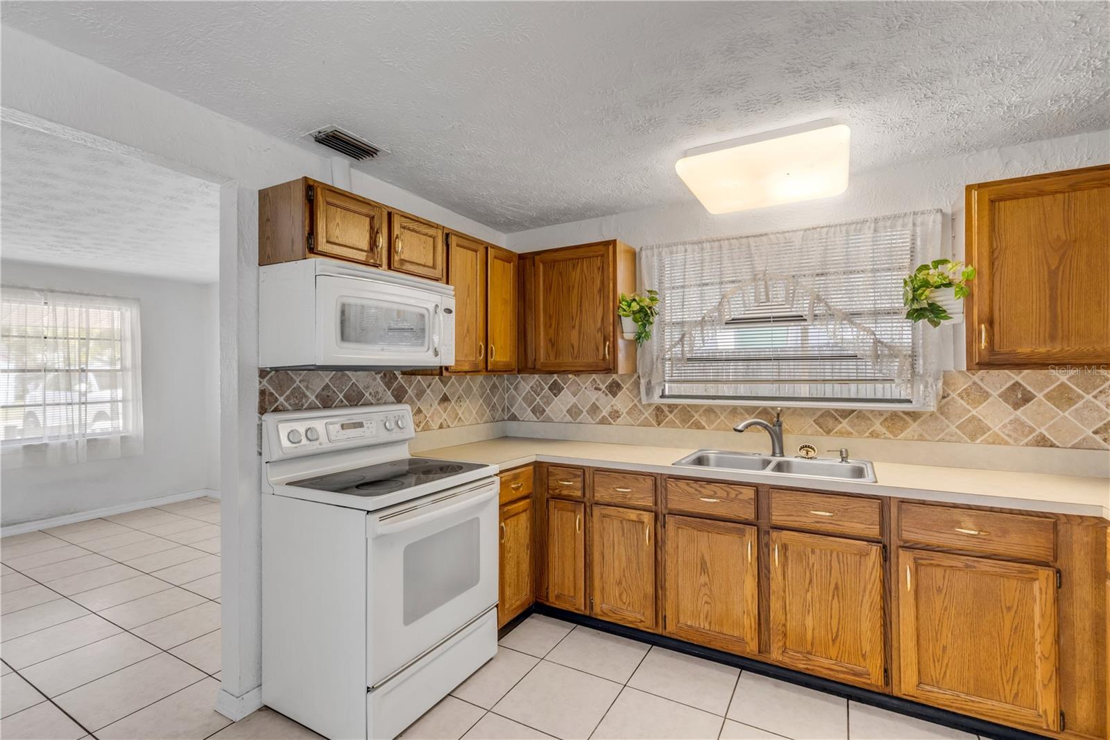 114 W PINE BLUFF ST, EDGEWATER, FL, 32132