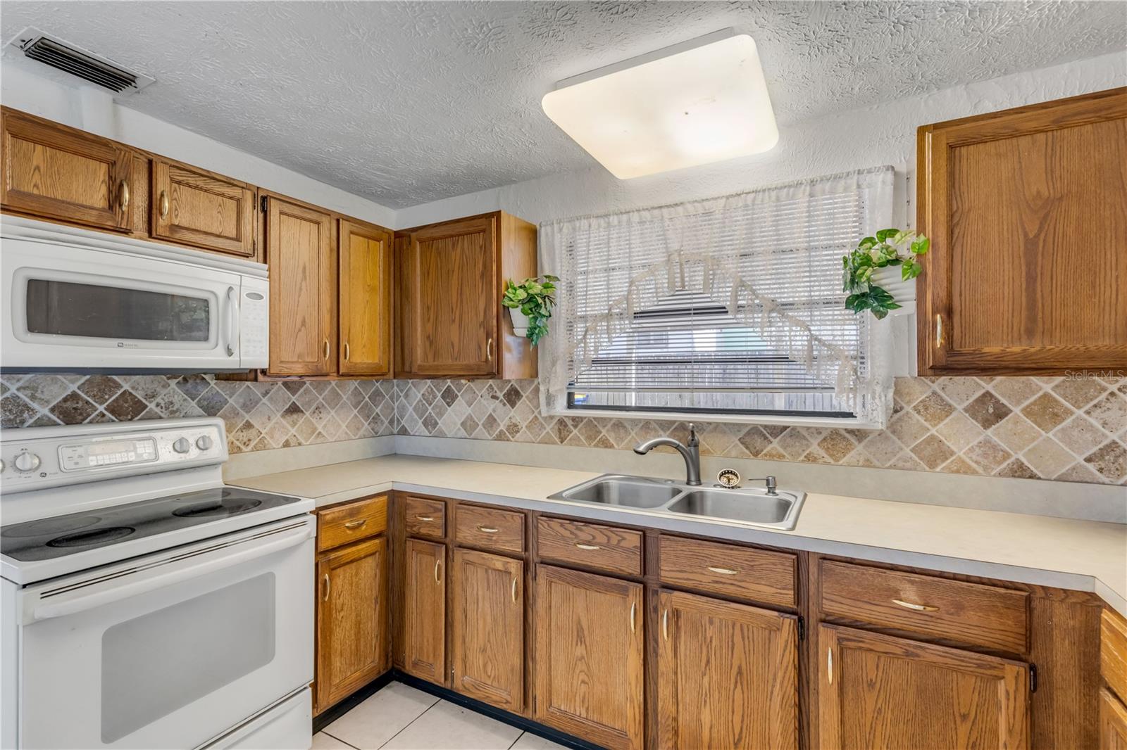 114 W PINE BLUFF ST, EDGEWATER, FL, 32132