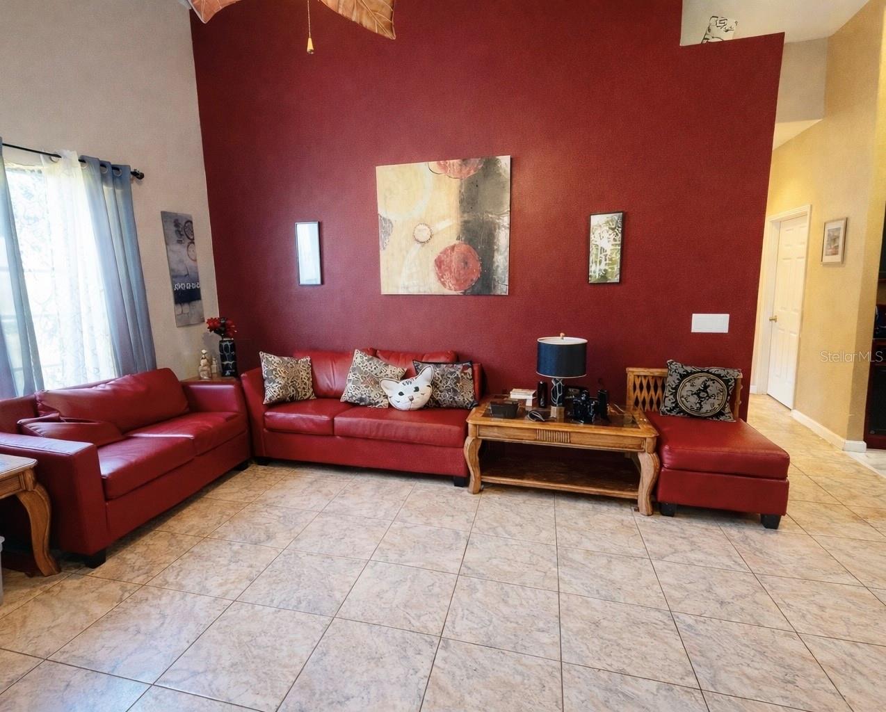 2082 ISLAND WALK DR, ORLANDO, FL, 32824