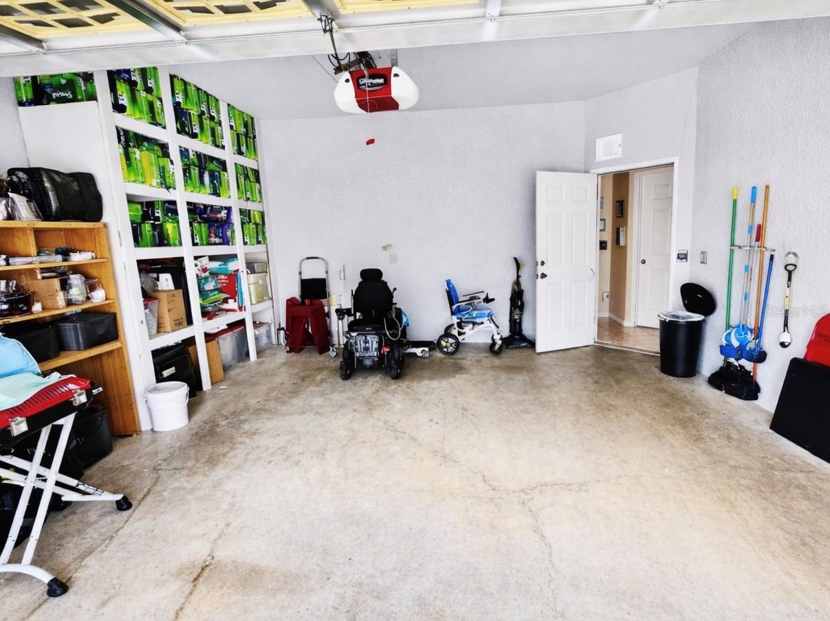 2082 ISLAND WALK DR, ORLANDO, FL, 32824