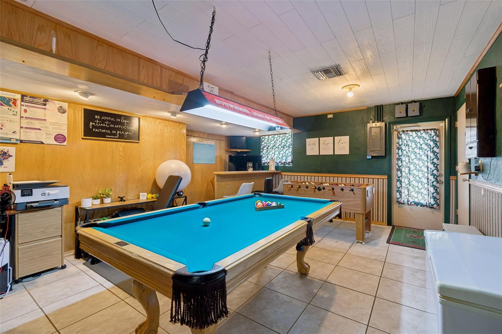 1441 AMBASSADOR DR, CLEARWATER, FL, 33764