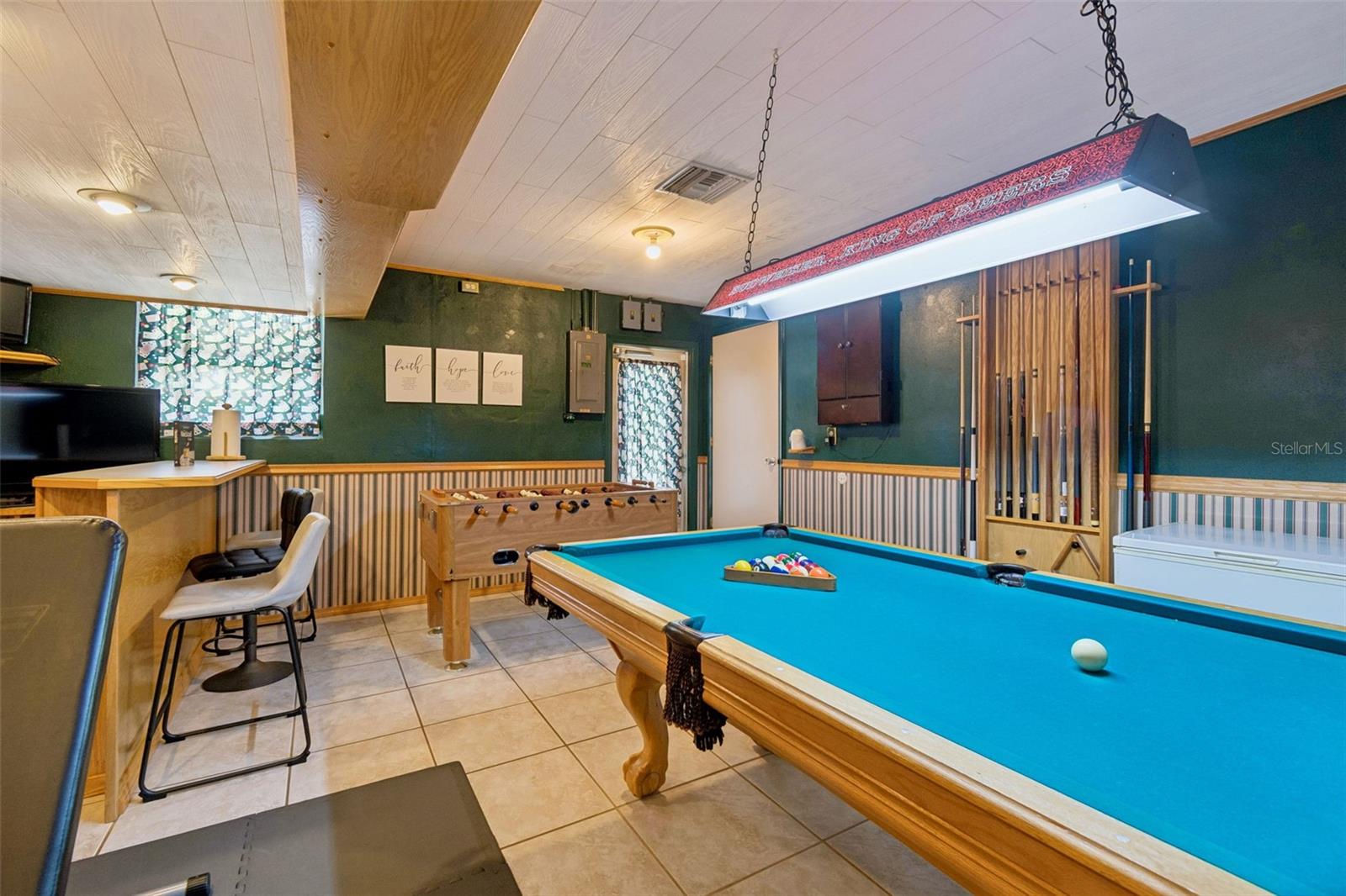 1441 AMBASSADOR DR, CLEARWATER, FL, 33764