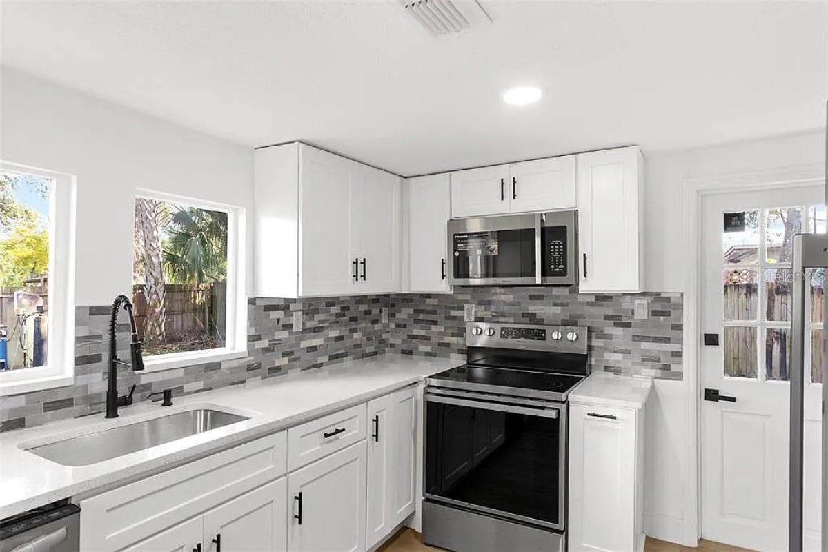 4251 TANGERINE AVE, SANFORD, FL, 32773