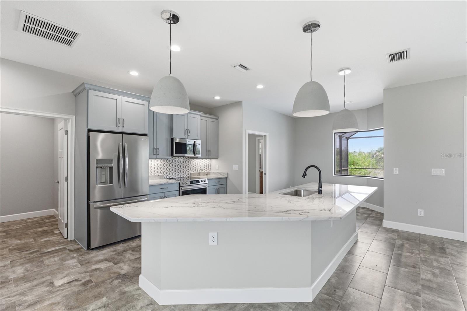 14364 APPLETON BLVD, PORT CHARLOTTE, FL, 33981
