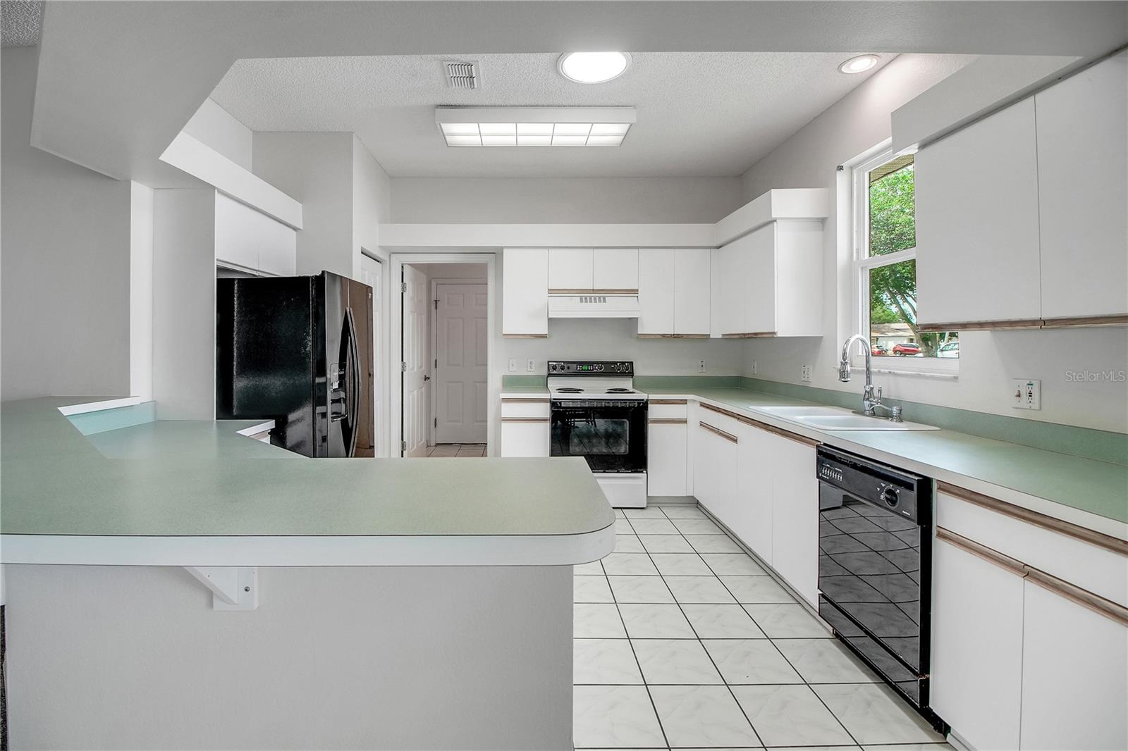 333 RANCHWOOD DR, LEESBURG, FL, 34748