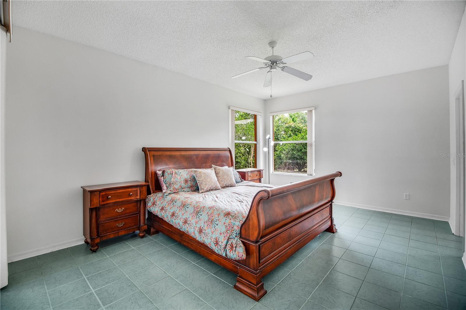 333 RANCHWOOD DR, LEESBURG, FL, 34748