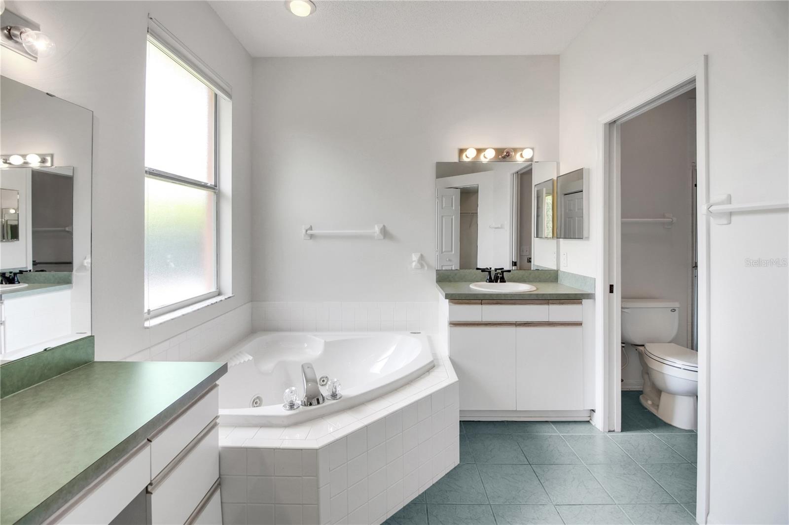 333 RANCHWOOD DR, LEESBURG, FL, 34748