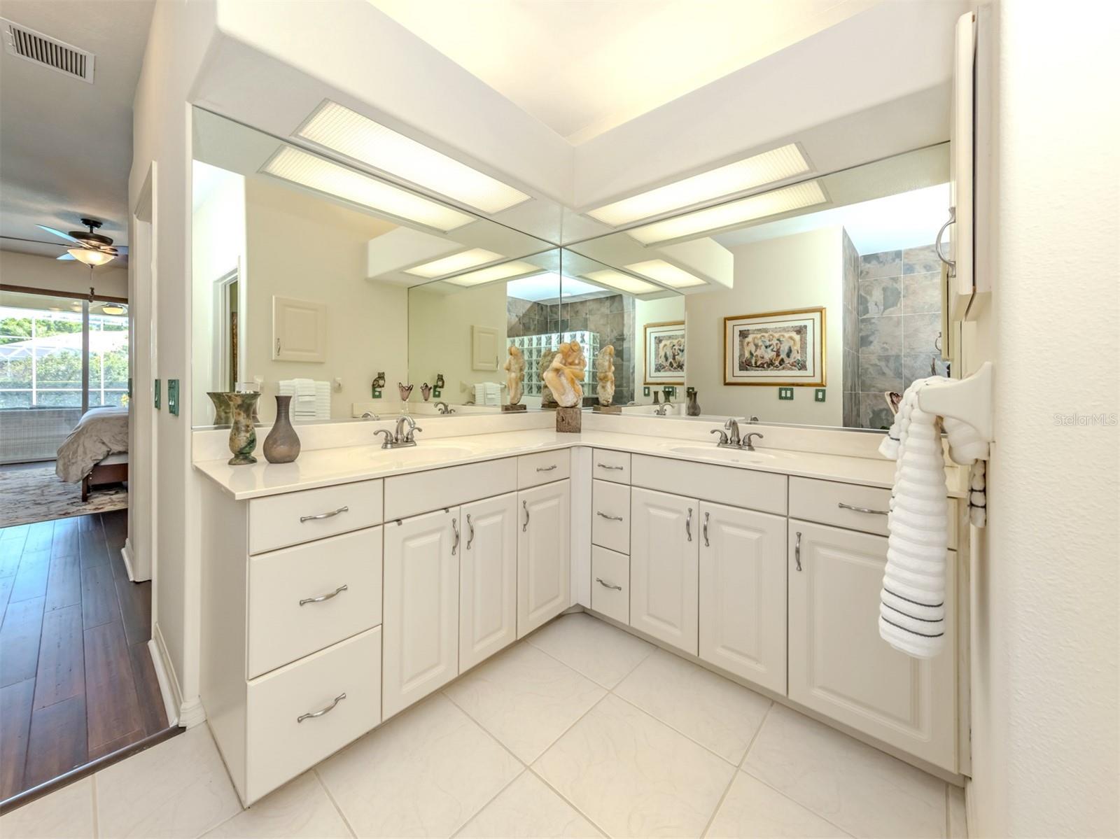 2381 SONOMA DR W, NOKOMIS, FL, 34275