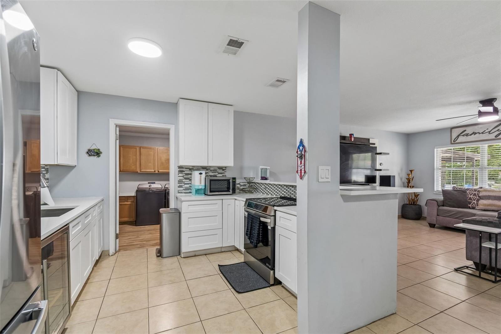 7705 JACKSON SPRINGS RD, TAMPA, FL, 33615