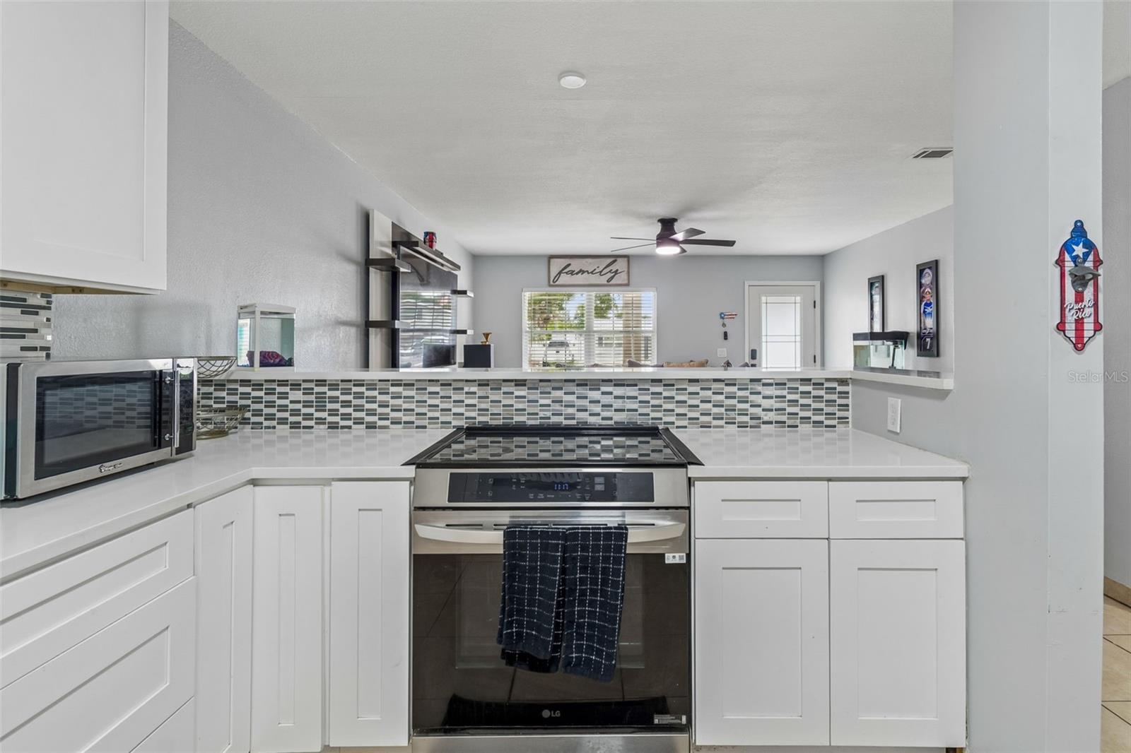 7705 JACKSON SPRINGS RD, TAMPA, FL, 33615