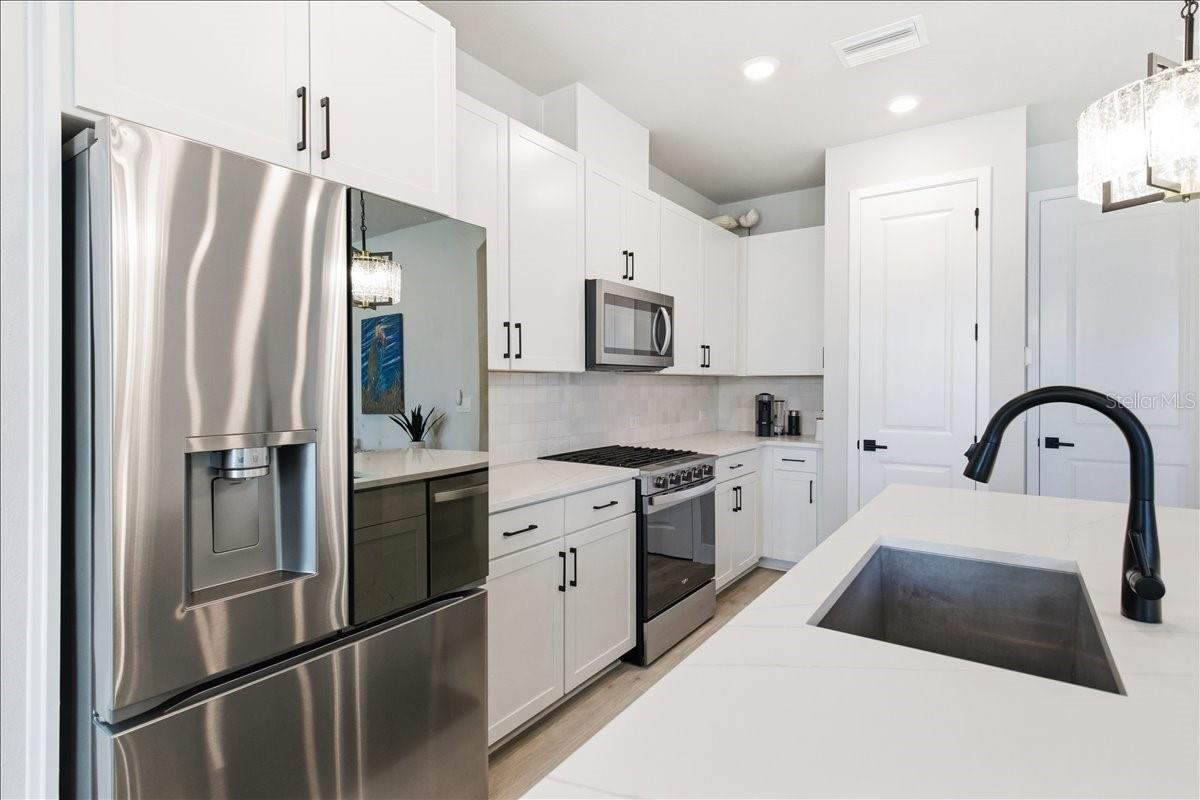 1615 SPRINGWELL LN, SARASOTA, FL, 34240
