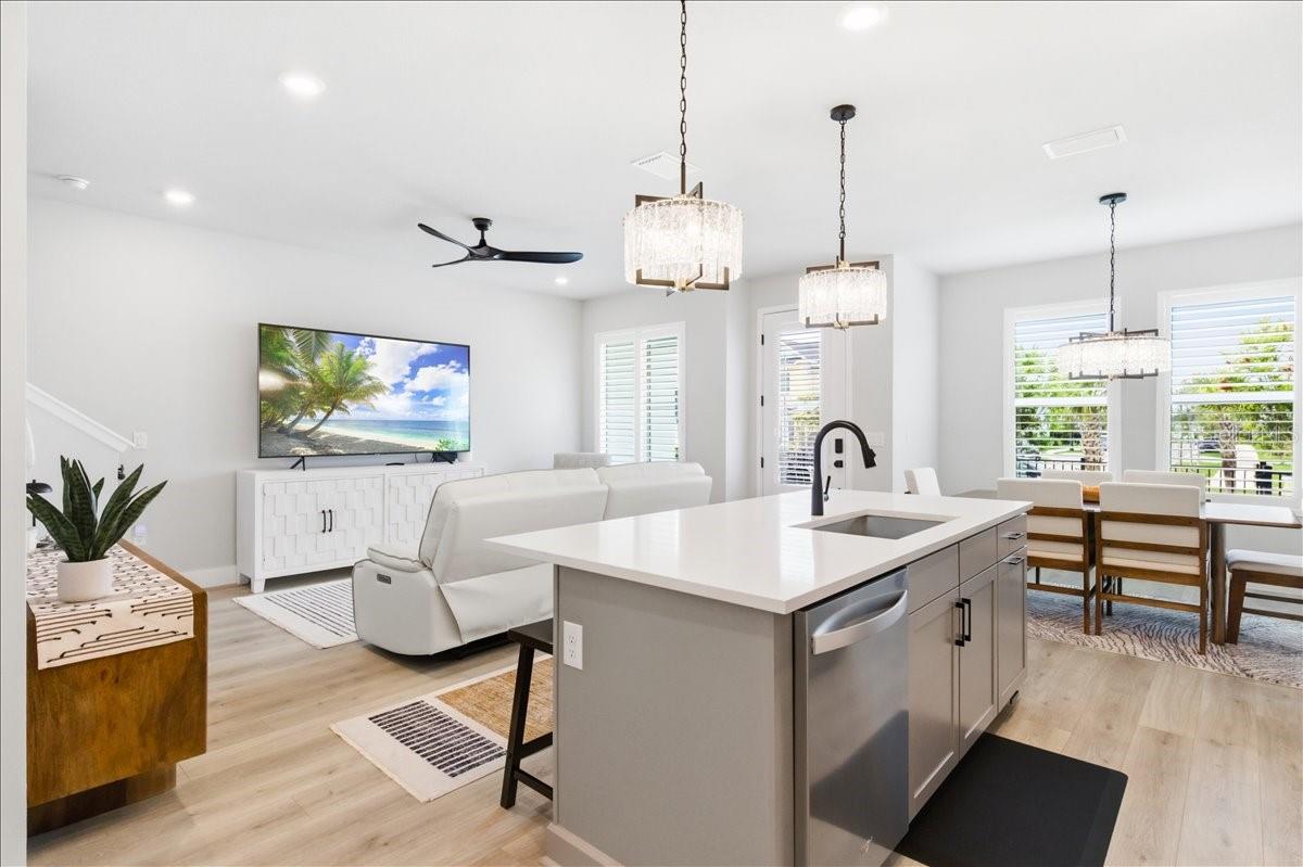 1615 SPRINGWELL LN, SARASOTA, FL, 34240