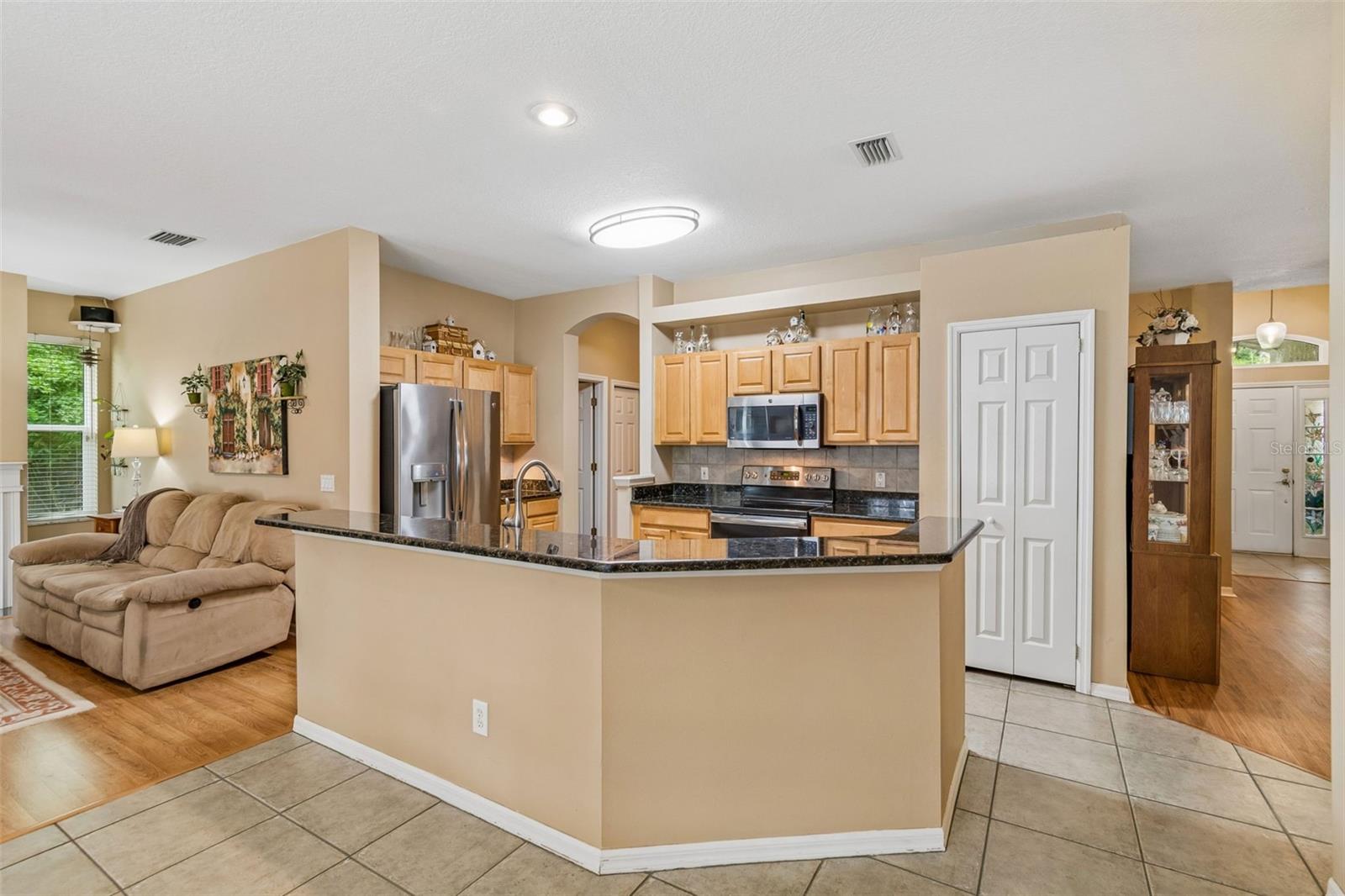 2901 RED COAT CIR, BRANDON, FL, 33511