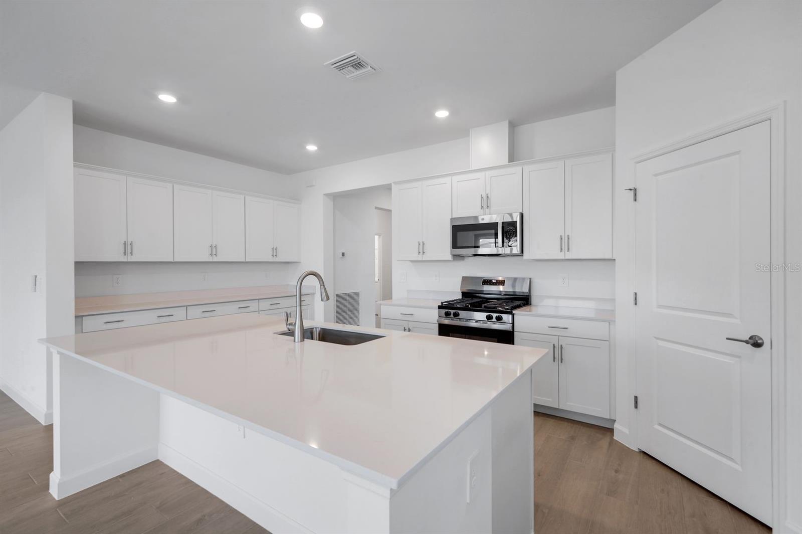 19232 GENTRY PL, ESTERO, FL, 33928