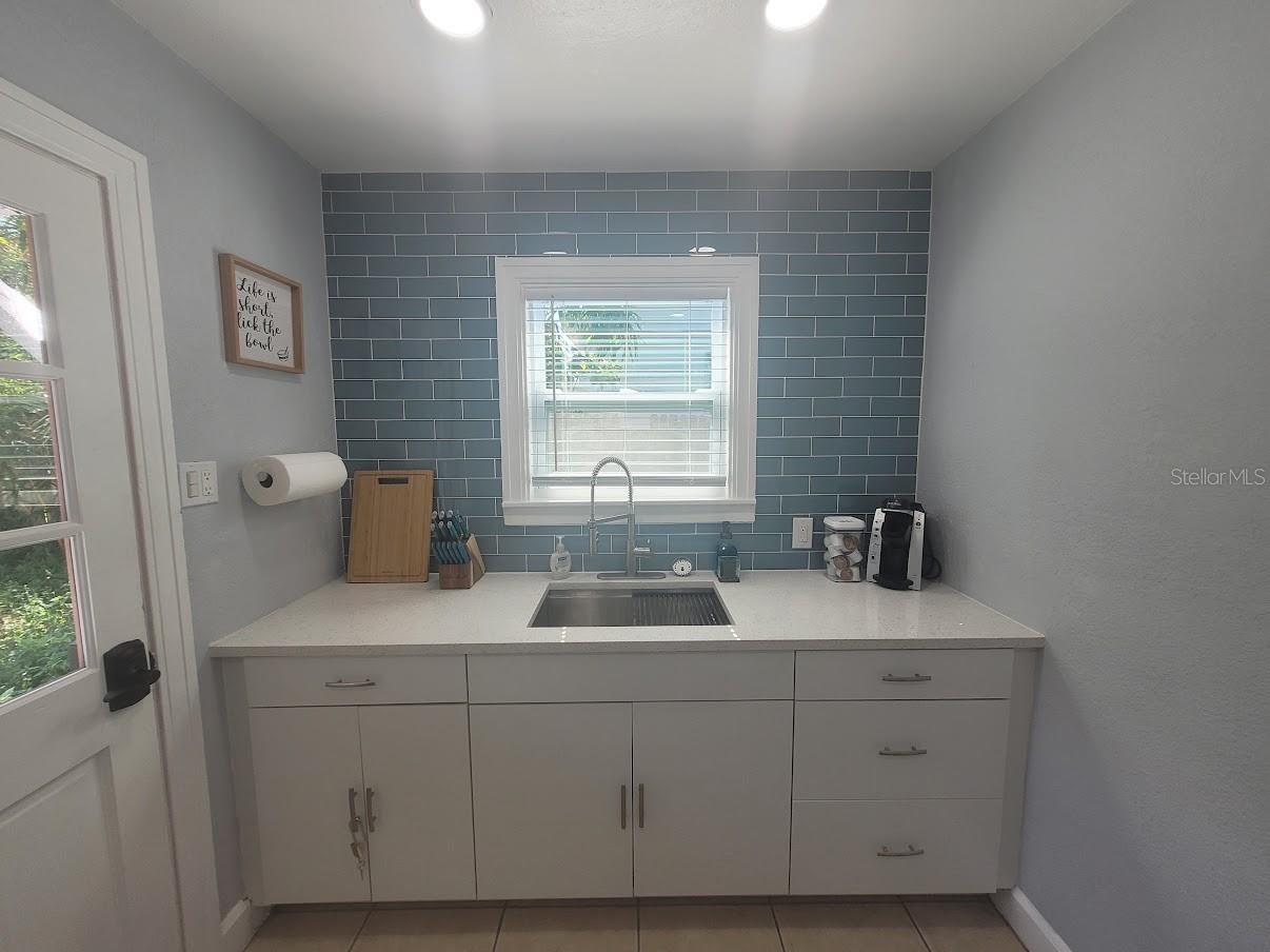 3720 3RD AVE N, ST PETERSBURG, FL, 33713