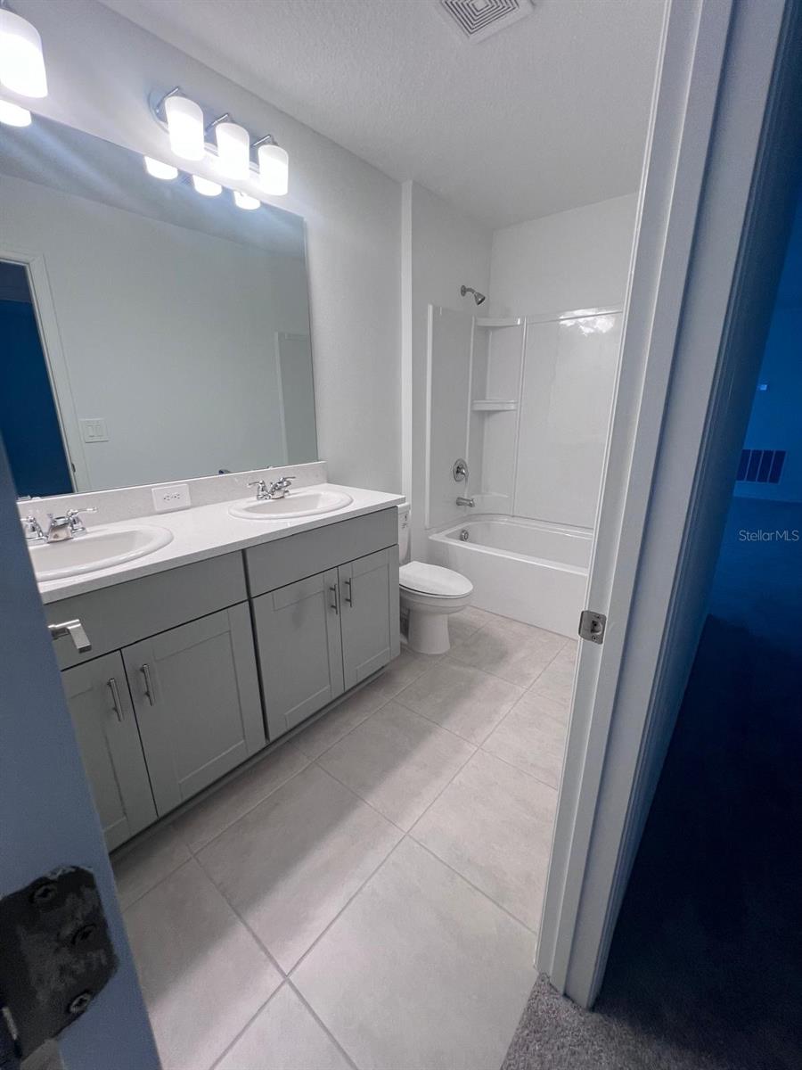 424 WAYLAND DR, HAINES CITY, FL, 33844