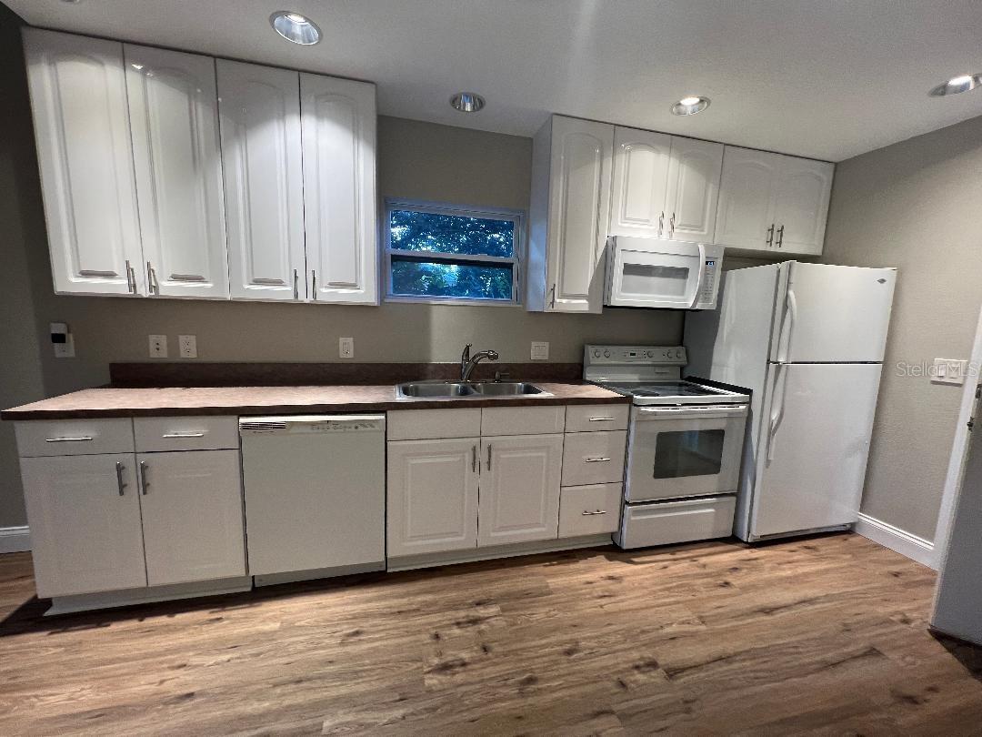 270 E LAKE AVE, LONGWOOD, FL, 32750