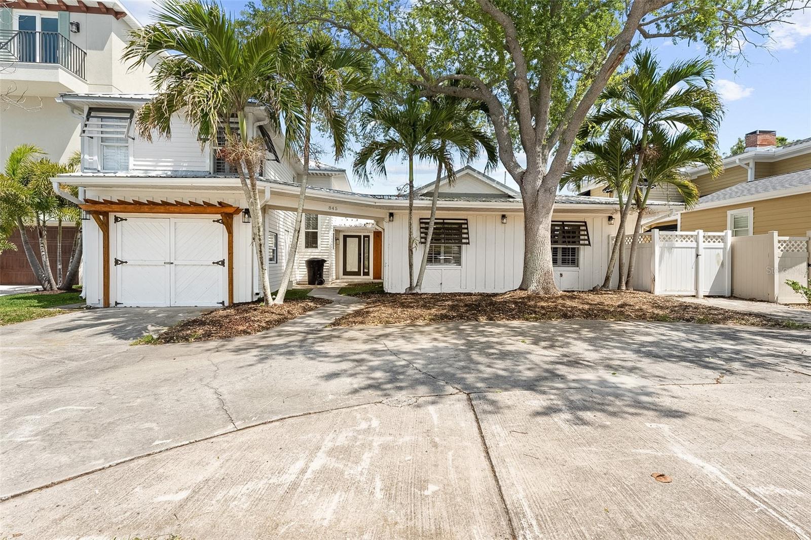 845 BAY ESPLANADE, CLEARWATER BEACH, FL, 33767