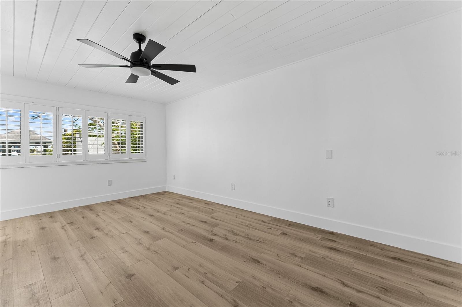 845 BAY ESPLANADE, CLEARWATER BEACH, FL, 33767
