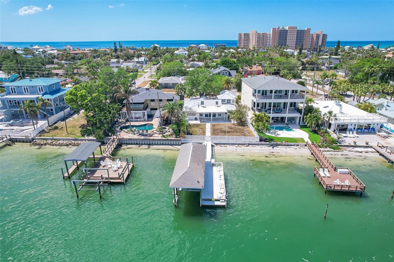 845 BAY ESPLANADE, CLEARWATER BEACH, FL, 33767