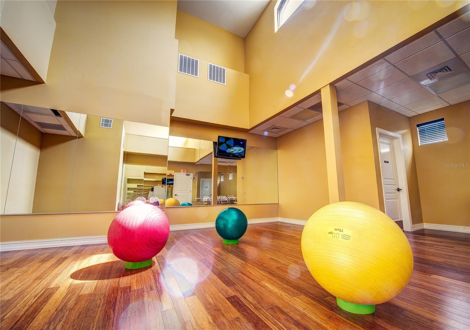 13941 CLUBHOUSE DR #105, TAMPA, FL, 33618