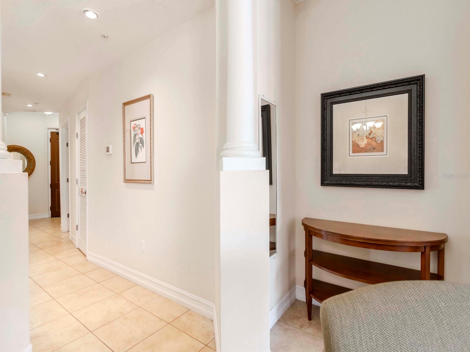 13941 CLUBHOUSE DR #105, TAMPA, FL, 33618