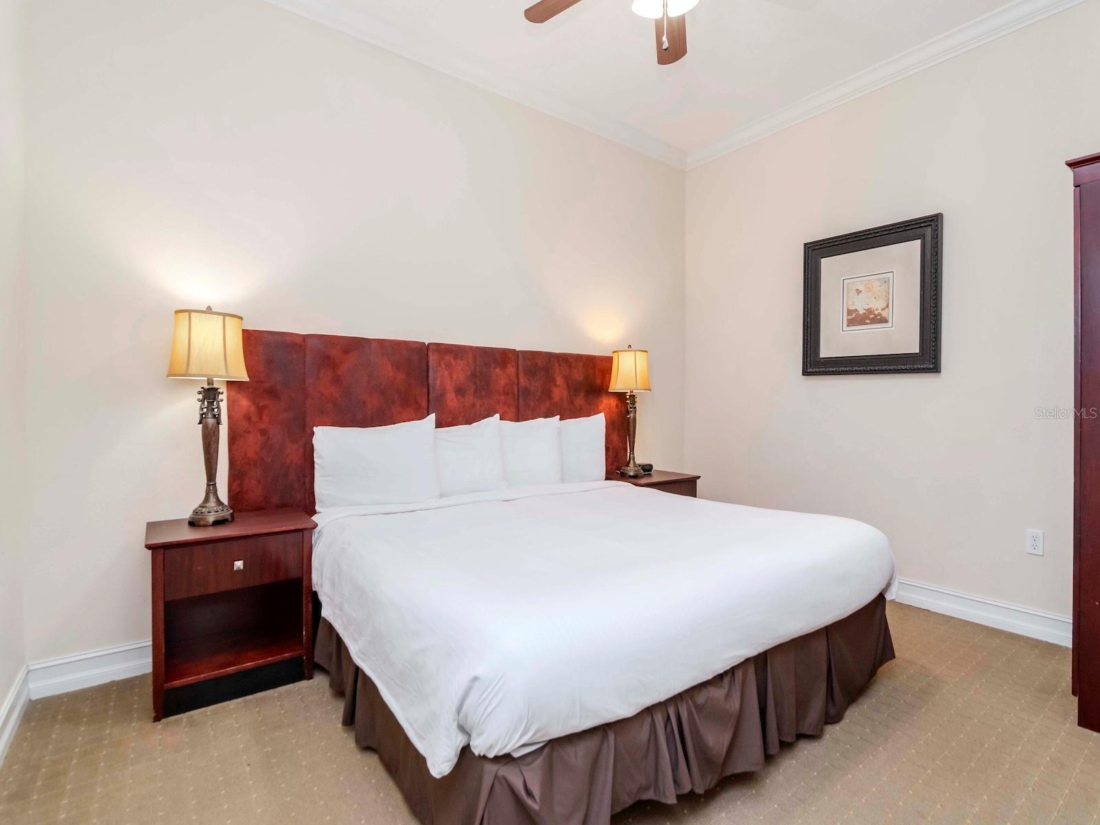 13941 CLUBHOUSE DR #105, TAMPA, FL, 33618