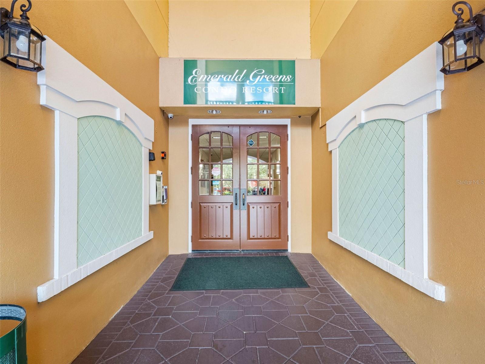 13941 CLUBHOUSE DR #105, TAMPA, FL, 33618