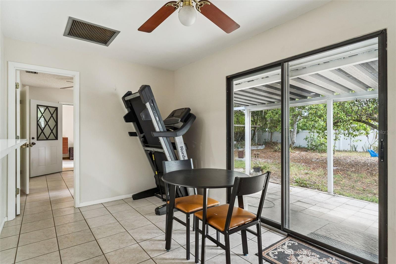 251 AVENUE E, CHULUOTA, FL, 32766