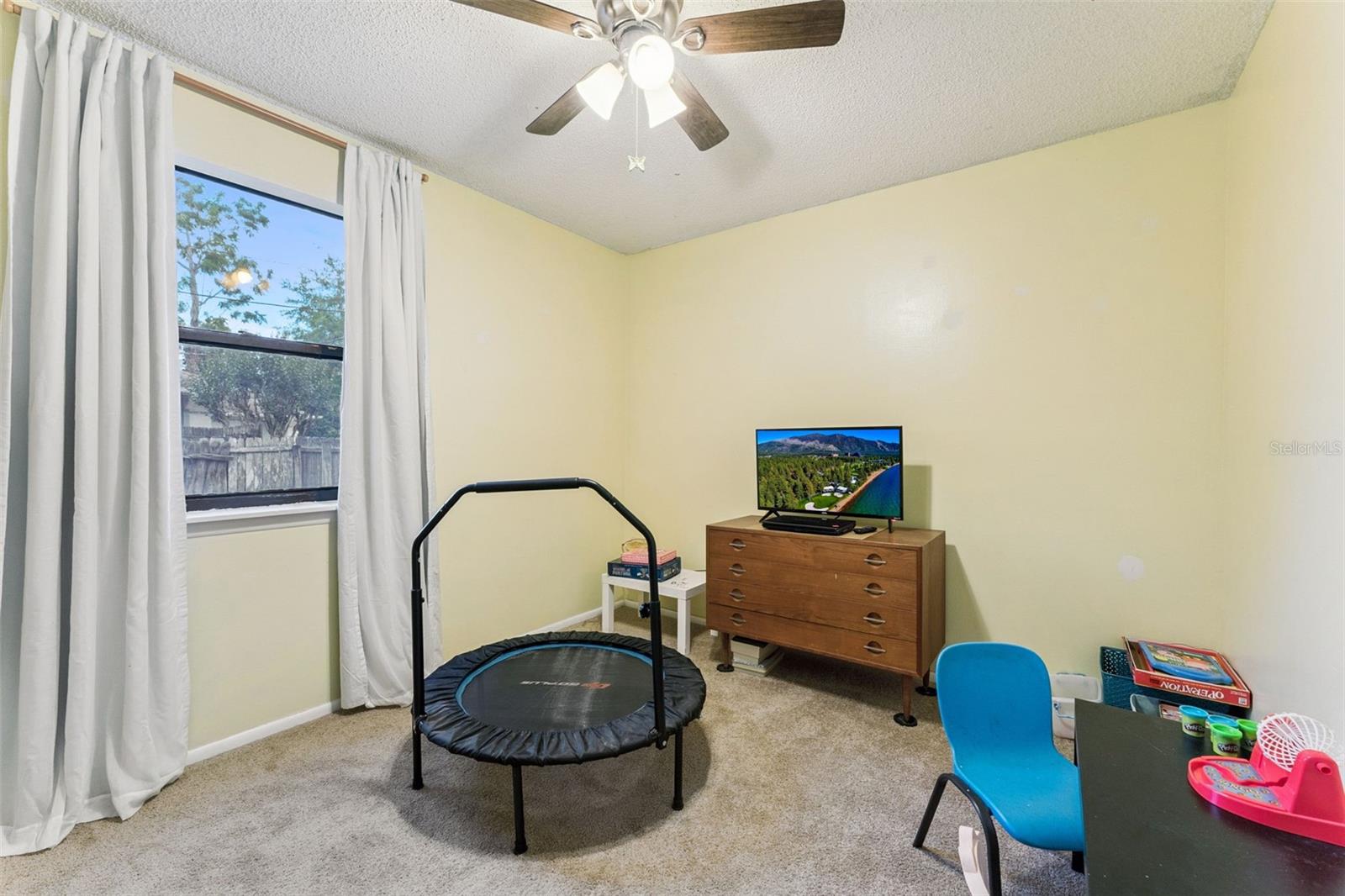 251 AVENUE E, CHULUOTA, FL, 32766