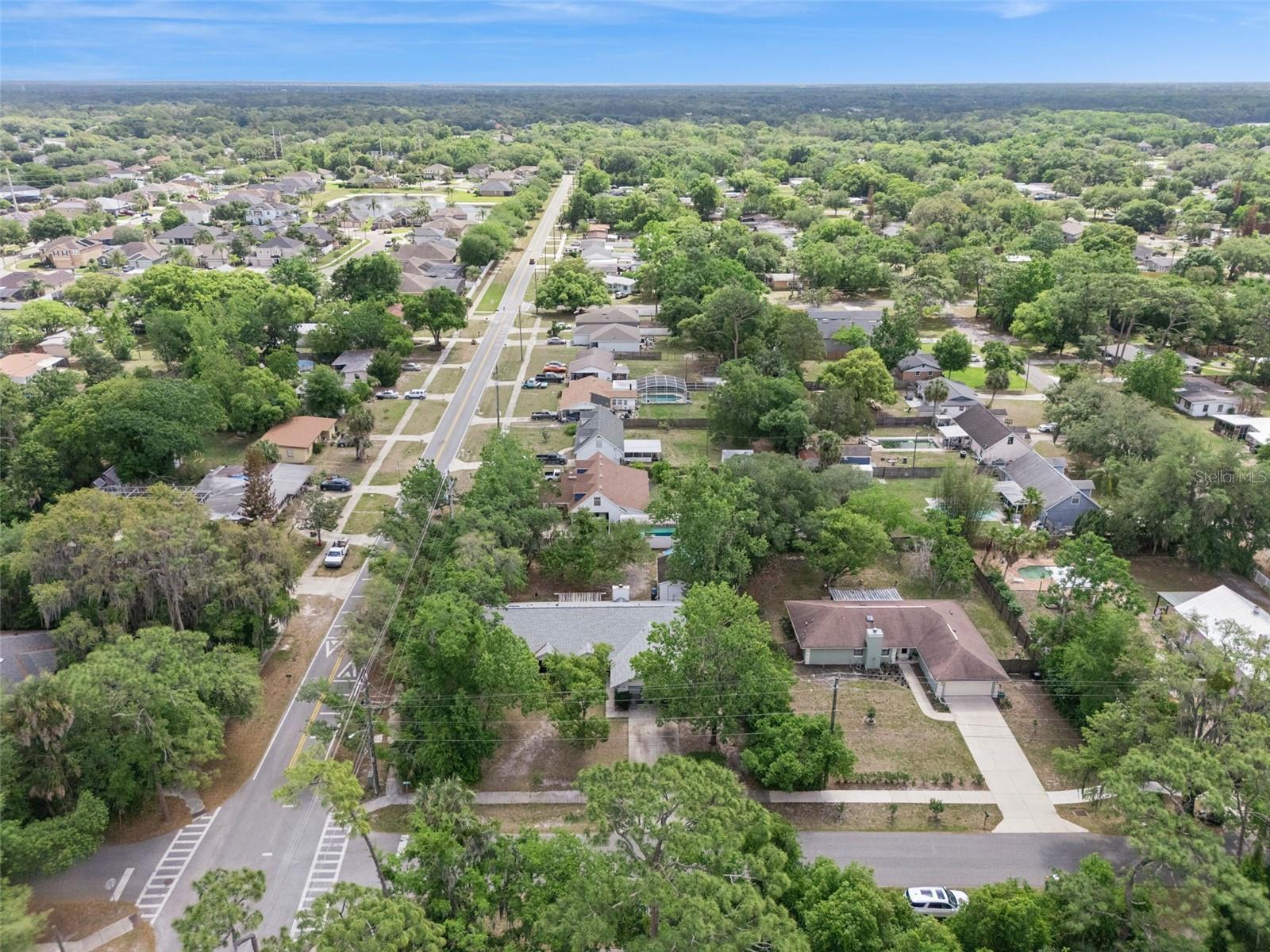 251 AVENUE E, CHULUOTA, FL, 32766