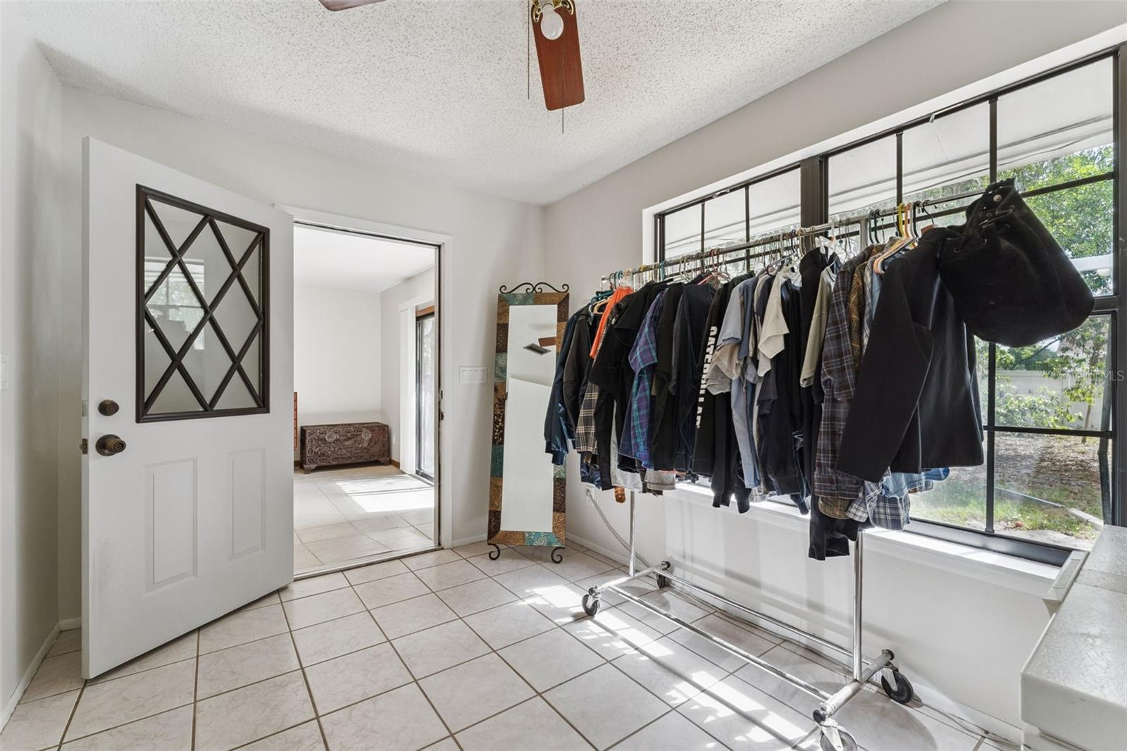 251 AVENUE E, CHULUOTA, FL, 32766