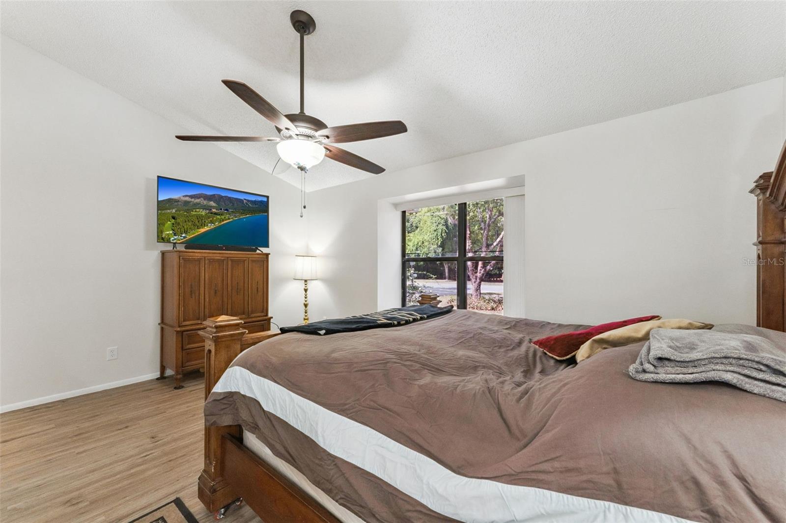 251 AVENUE E, CHULUOTA, FL, 32766