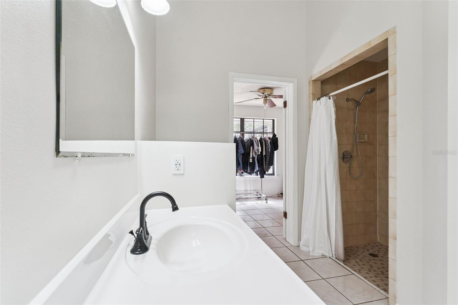 251 AVENUE E, CHULUOTA, FL, 32766