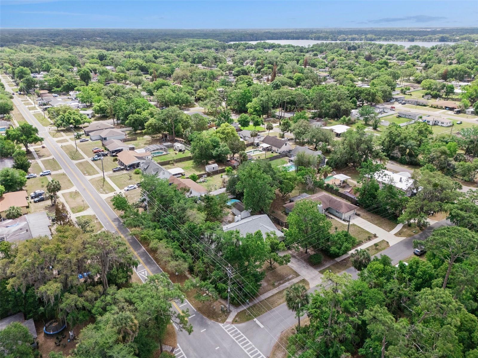 251 AVENUE E, CHULUOTA, FL, 32766