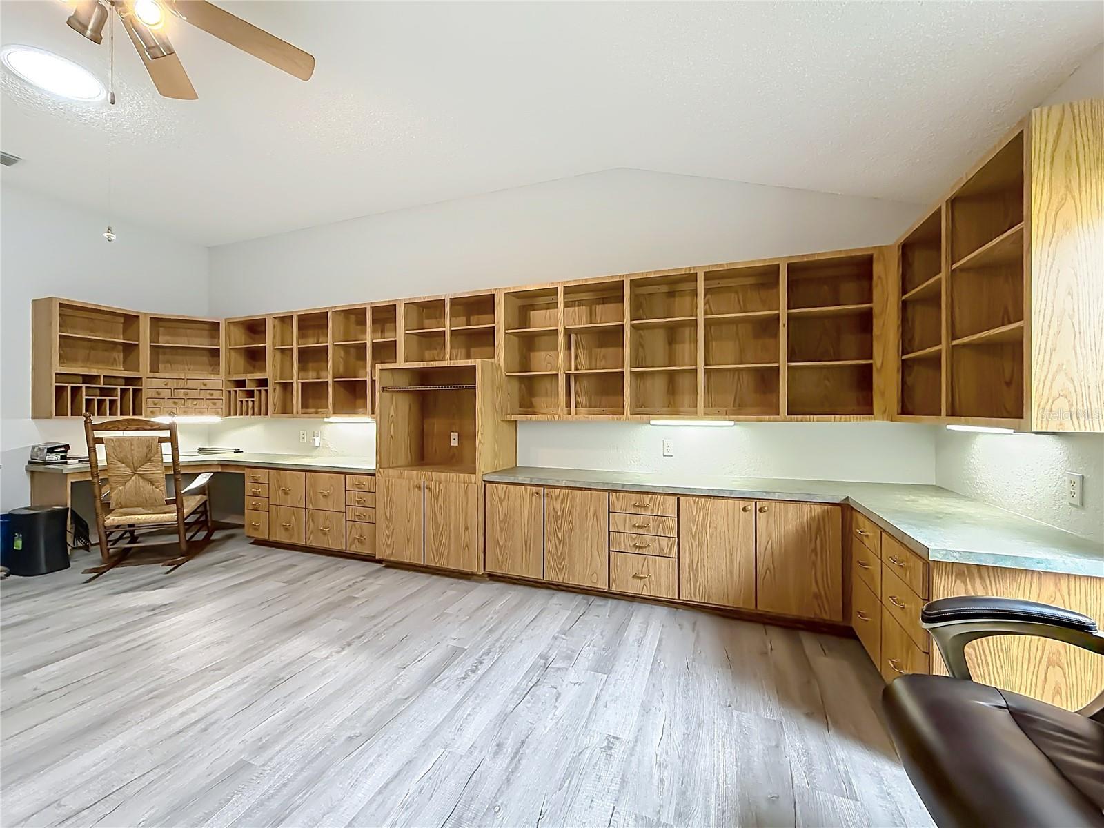 1738 AUGUSTINE DR, THE VILLAGES, FL, 32159