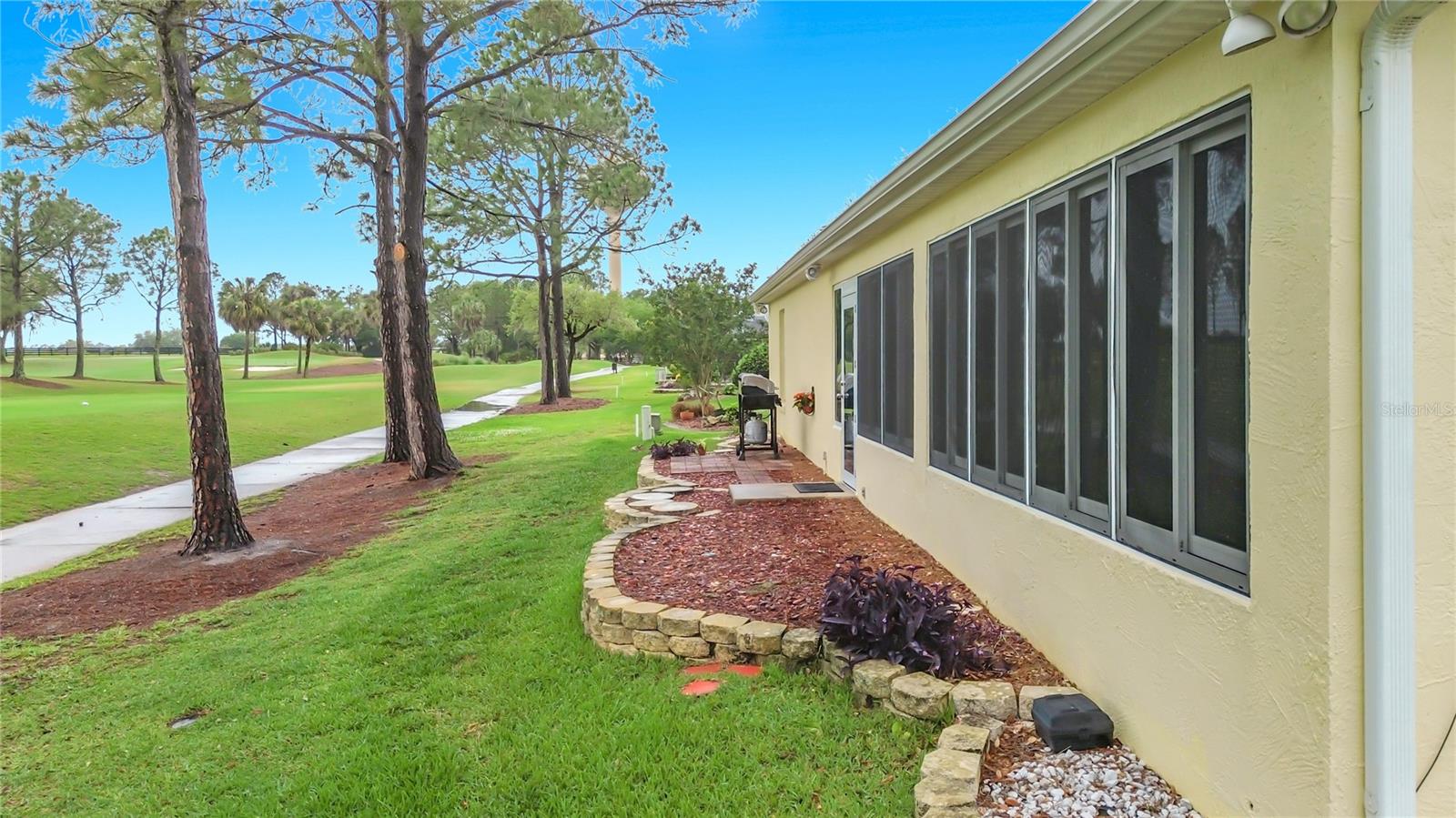 1738 AUGUSTINE DR, THE VILLAGES, FL, 32159