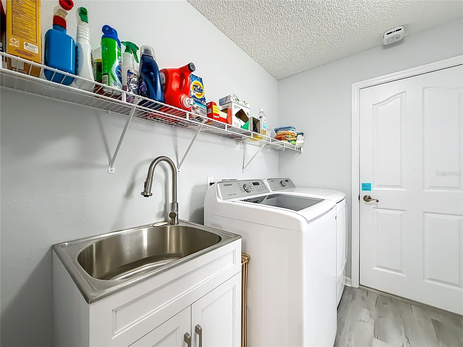 1738 AUGUSTINE DR, THE VILLAGES, FL, 32159