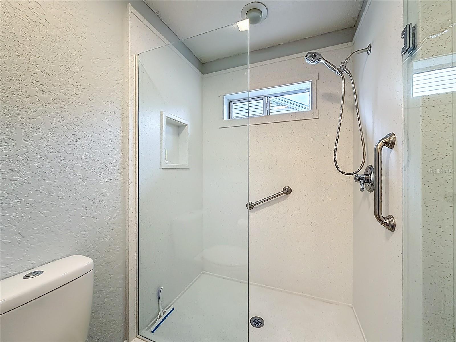 1738 AUGUSTINE DR, THE VILLAGES, FL, 32159
