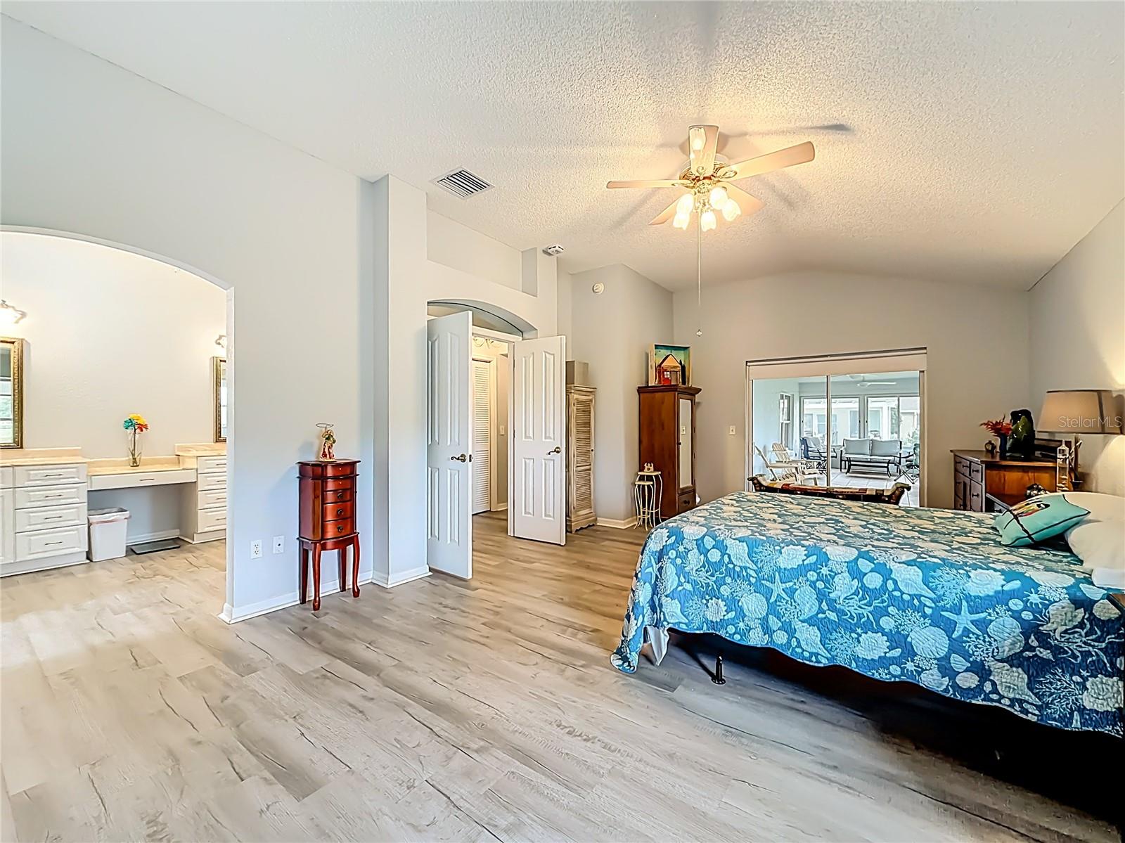 1738 AUGUSTINE DR, THE VILLAGES, FL, 32159
