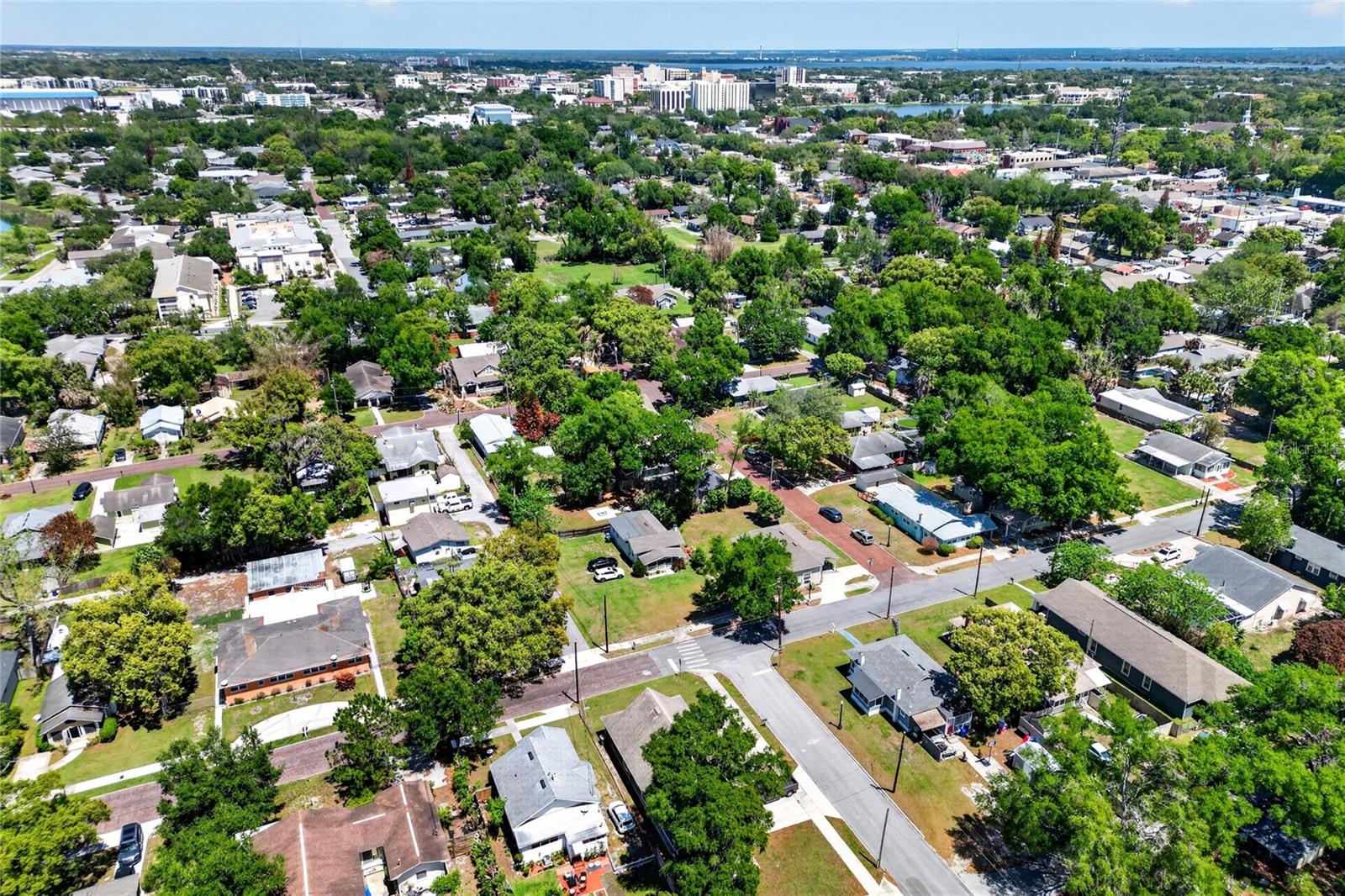 1041 S DAKOTA AVE, LAKELAND, FL, 33803