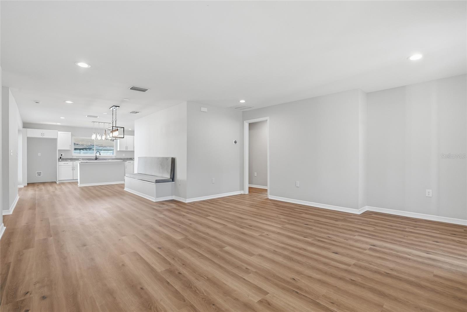 3909 W CARMEN ST, TAMPA, FL, 33609