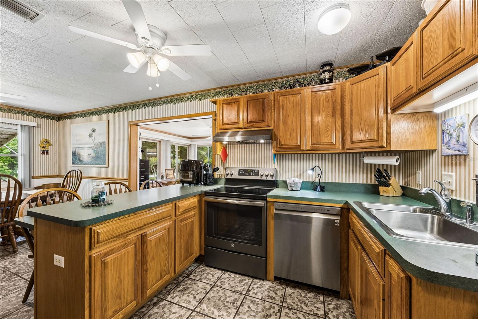 110 SHAFFER AVE, CRESCENT CITY, FL, 32112