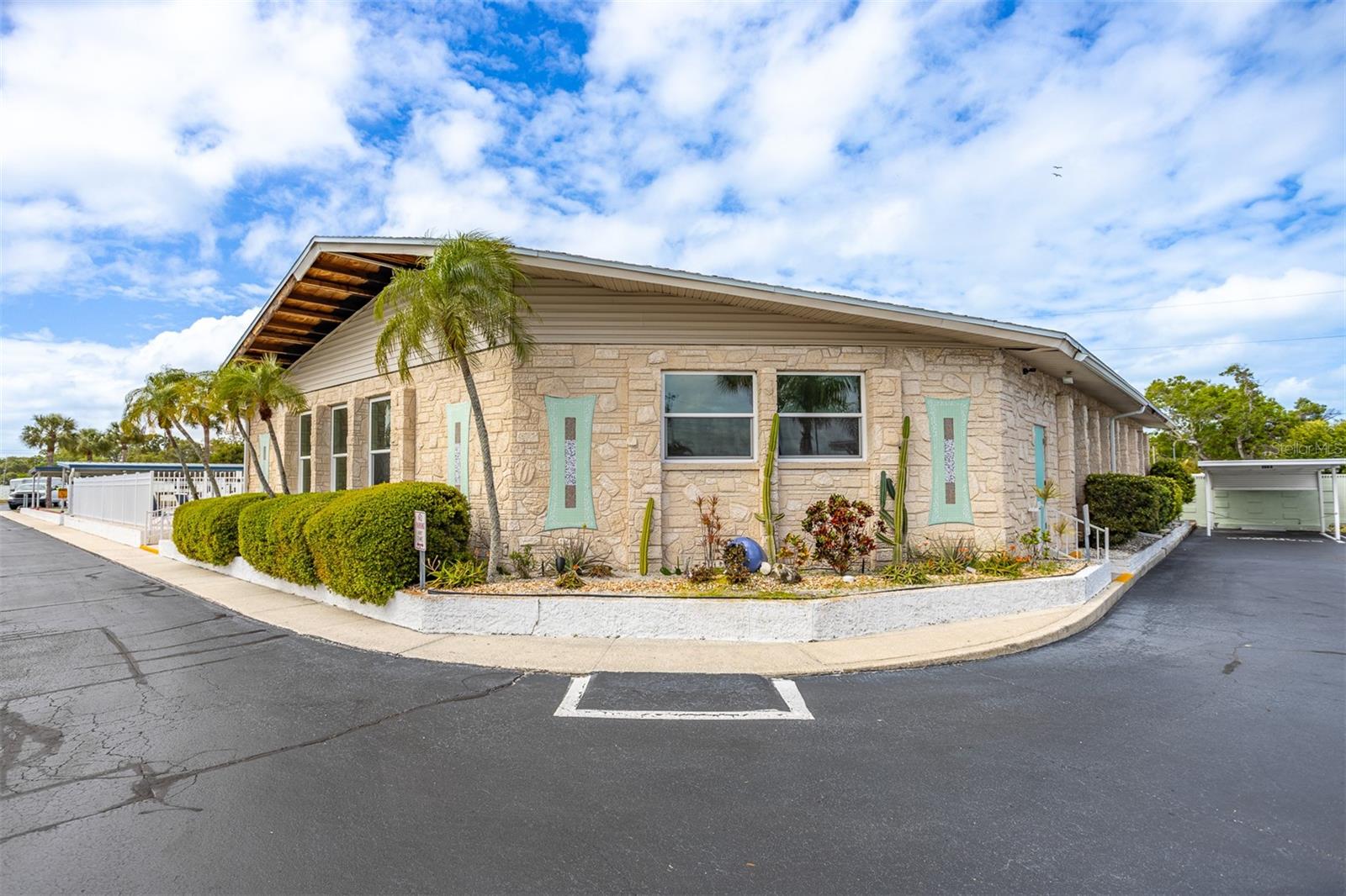 250 ROSERY RD NW #298, LARGO, FL, 33770