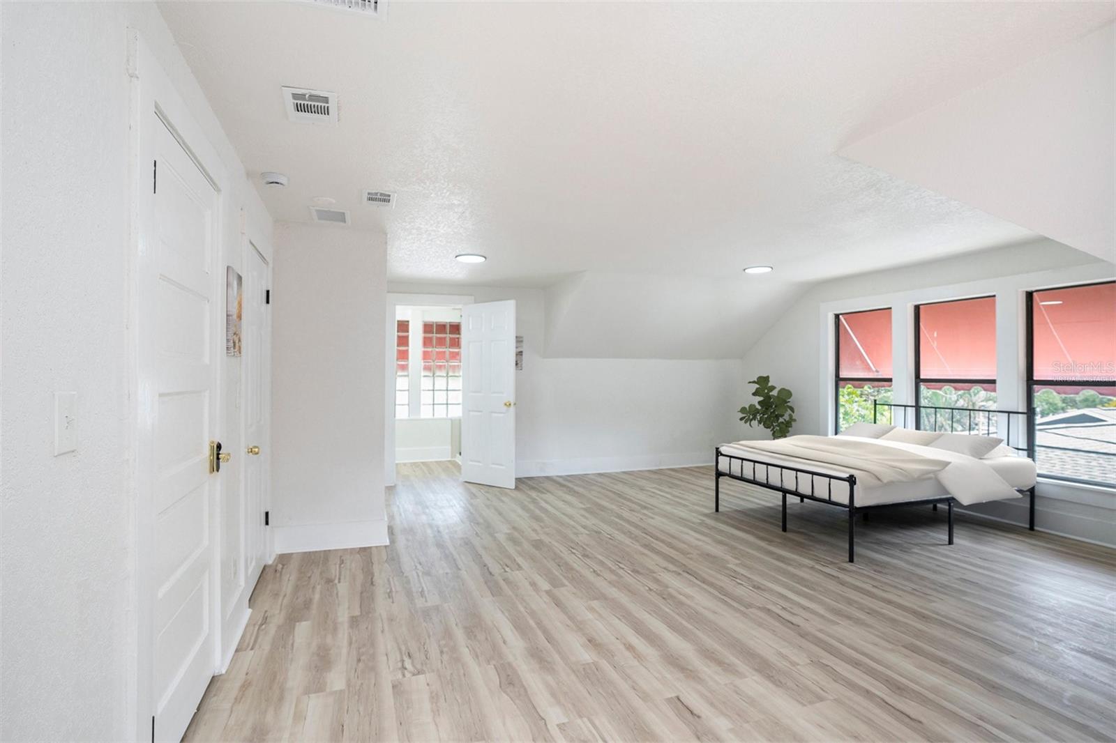 11630 79TH AVE, SEMINOLE, FL, 33772