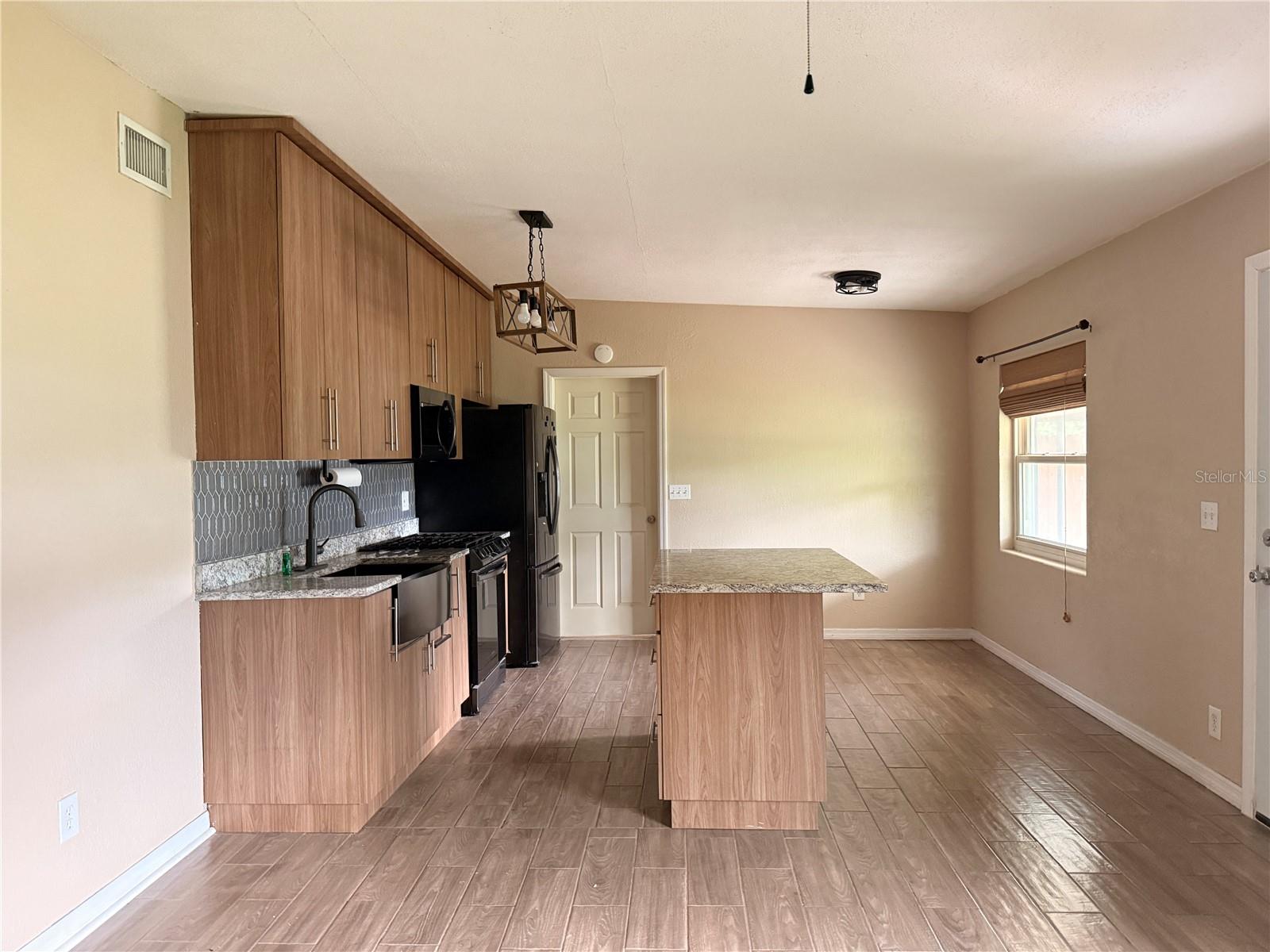 201 BRADSHAW DR, SANFORD, FL, 32771