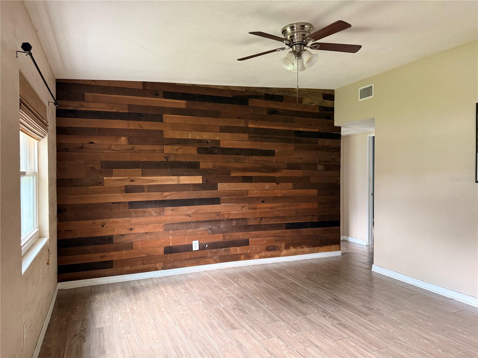 201 BRADSHAW DR, SANFORD, FL, 32771