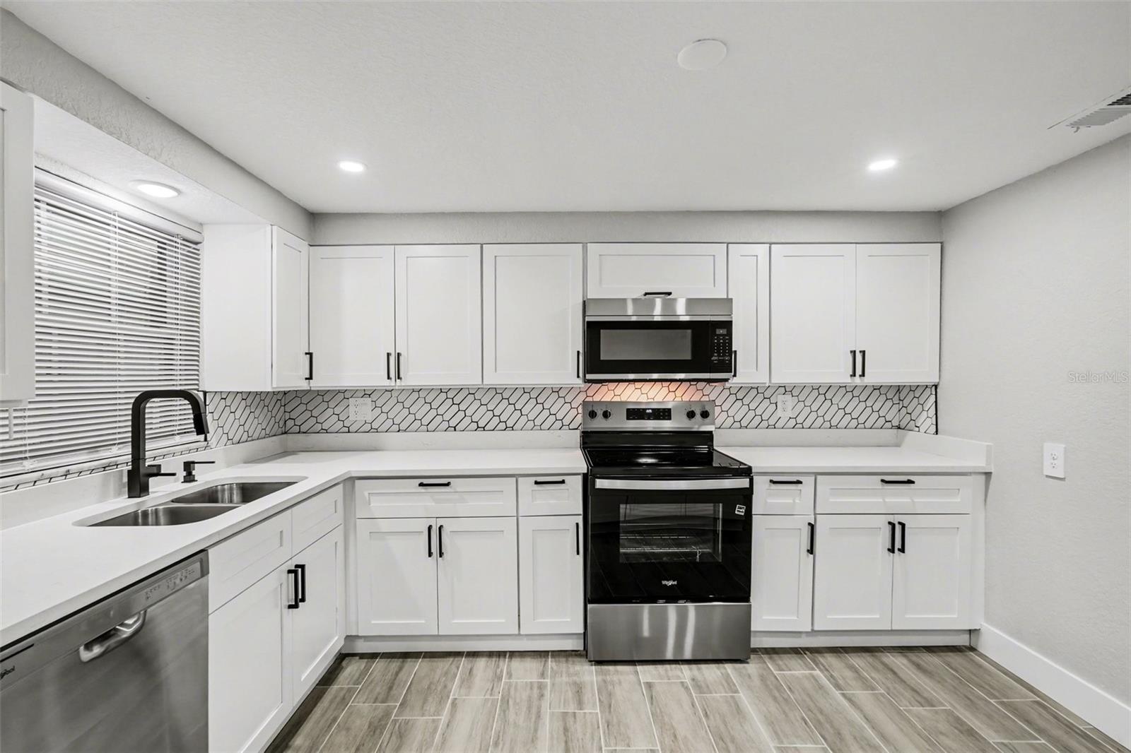 7310 FORT KING RD, ZEPHYRHILLS, FL, 33541