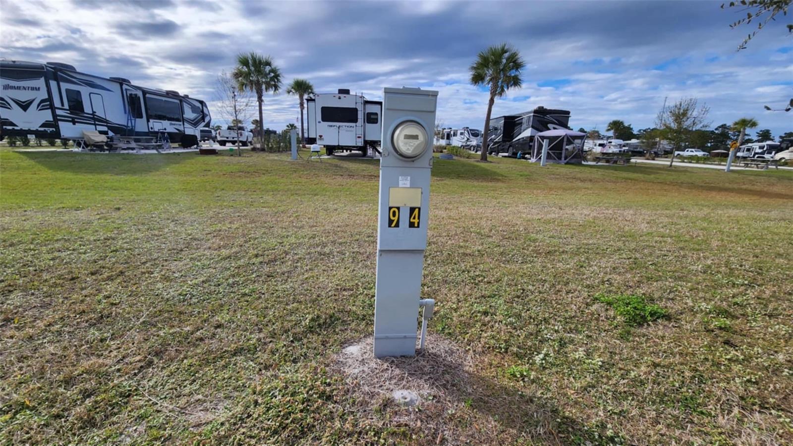 94 CEDAR CIR E, LAKE WALES, FL, 33898